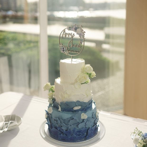 wedding cake in daylight, Picture Credit: Wild Candid Collective