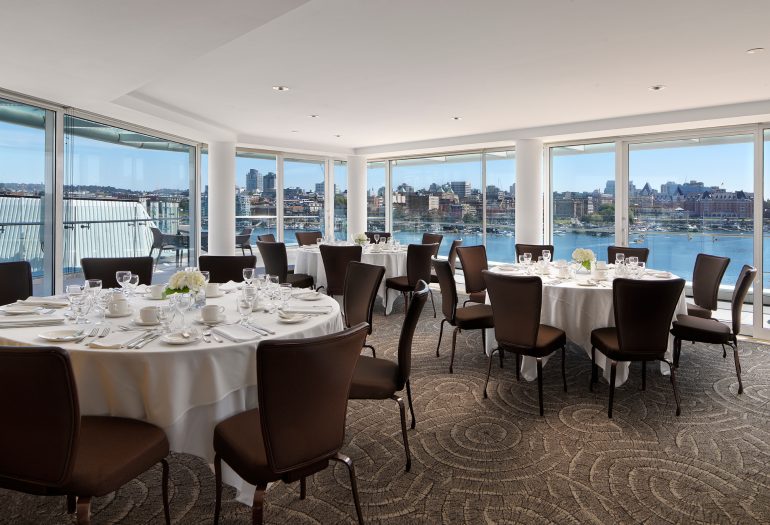 Rogers Suite set in rounds for dinner